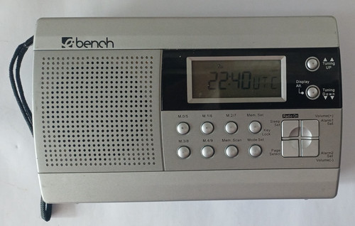 Retro bench world radio - retro,