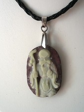 Vecchio pendente in pietra Tzi Pao con Shoulao dio della longevità