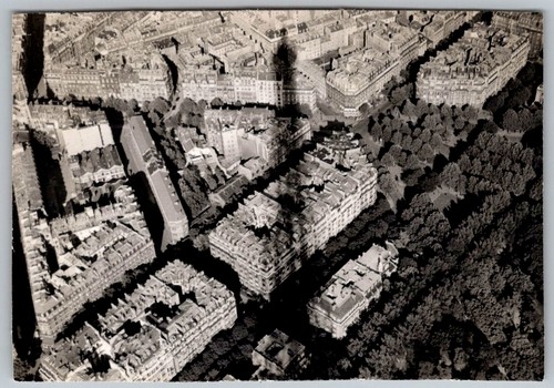 Vtg snapshot aerial view - b&w,