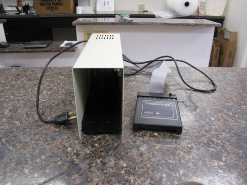 Hard drive specialist color - hard,