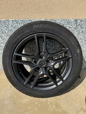 4 cerchi originali Ford Mustang grigio scuro + gomme estive Hifly 235/50R18