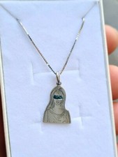 Collana con ciondolo dea - con,