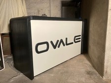 Mobili per negozio (banco, 2 espositori, specchio)