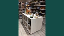 Attrezzatura per negozio - , di