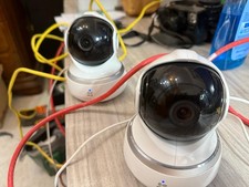 Coppia Telecamere Ezviz da interno cs-cv240 - No supporto da parete