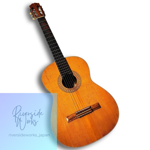 Chitarra classica acustica