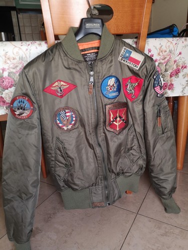 Bomber top gun - bomber,