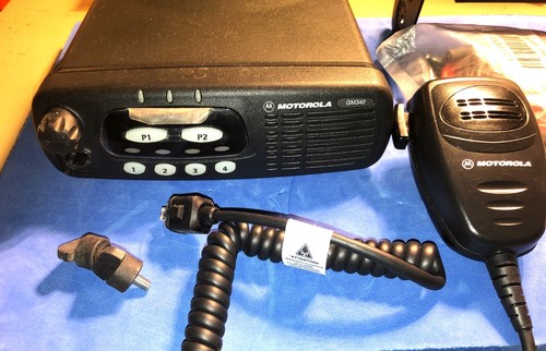 Motorola gm340 uhf - motorola, radio