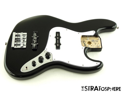 Caricato fender geddy lee jazz - geddy,
