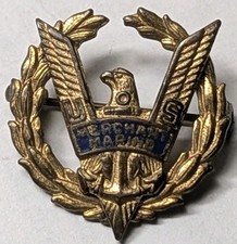 WW2 USMM Merchant Marine Eagle pin in Wreath - PB