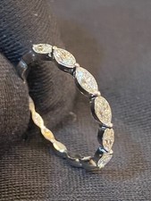 Splendido anello a fascia di