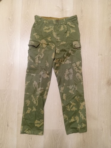 Uniforme pantaloni mimetici