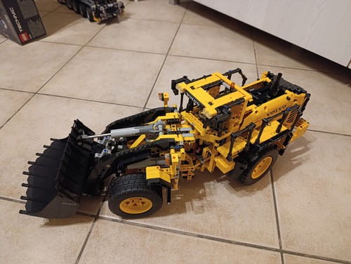 Lego 42030 ruspa volvo - ,