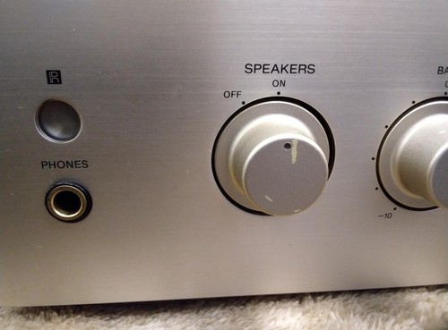 Amplificatore stereo integrato
