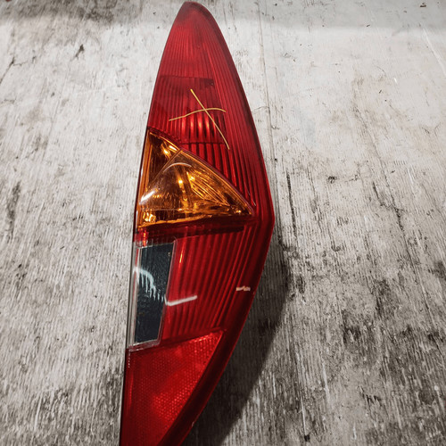 Fanale post fiat punto 1n - post.,