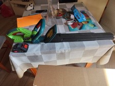 tagliasiepi a batteria