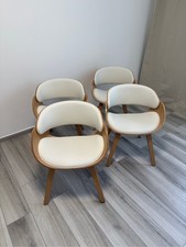 4 Sedie Di Design Miliboo Bent In Legno Chiaro Ed Ecopelle Bianca