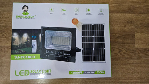 Faro 1000w con pannello solare - 1000w,