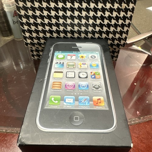 Apple iphone gb - s, 8