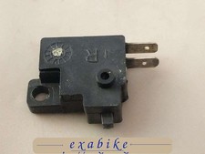 contacteur de frein avant pour