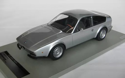 Auto miniatura 18 alfa - miniatura,