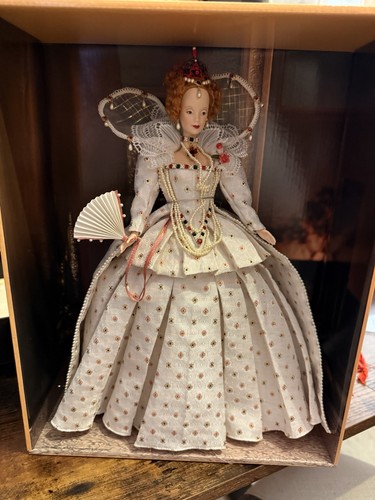 Barbie limited edition queen - limited,