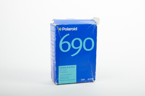 Polaroid 690 confezione