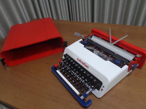 Olivetti valentine macchina - valentine,
