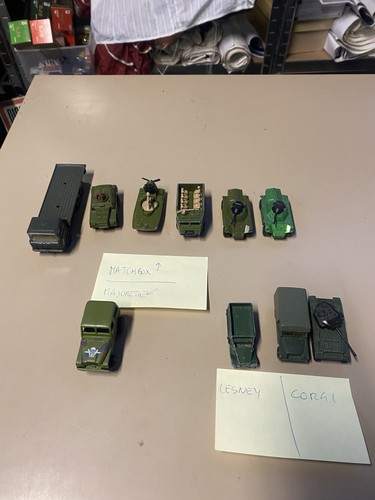 Lotto modellini mezzi militari - modellini,