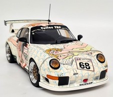 Modellino auto scala pressofuso UT 1/18 Porsche 911 993 GT2 Le Mans 1998 Naked Lady #68