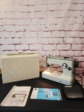 Macchina da cucire vintage