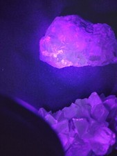 MINERALI DIDATTICI FLUORESCENTI E NON + LIBRO OMAGGIO - AFFARE -