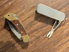 Lotto 2 coltellini  tasc Uno