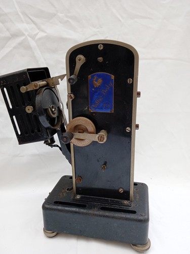 Projecteur cinema ancien - cinema, pathe