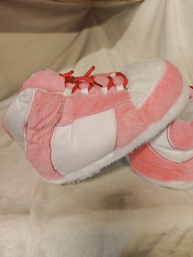 Ciabatte sneaker gigante