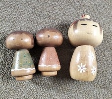 Set 3 bambole Kokeshi vintage in legno Giappone 10 cm e 6 cm fatte a mano tradizionali