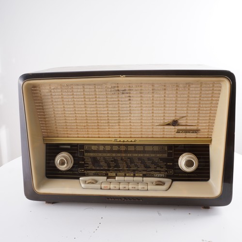 Radio valvole loewe - a,