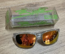 Occhiali da sole sportivi