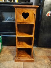 Tavolo accento mensola libro