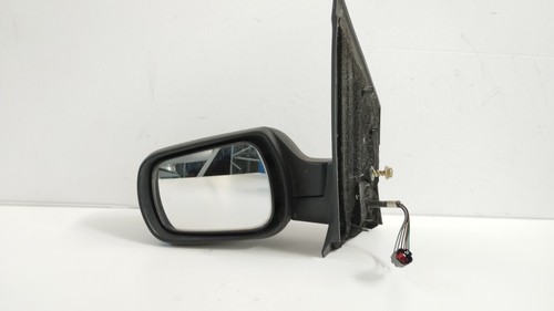 Retrovisore est 1452854 - ,