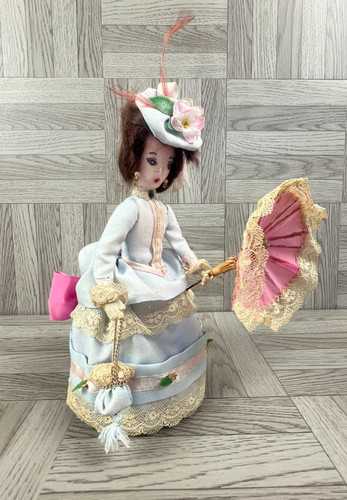 Vintage musical doll - musical,