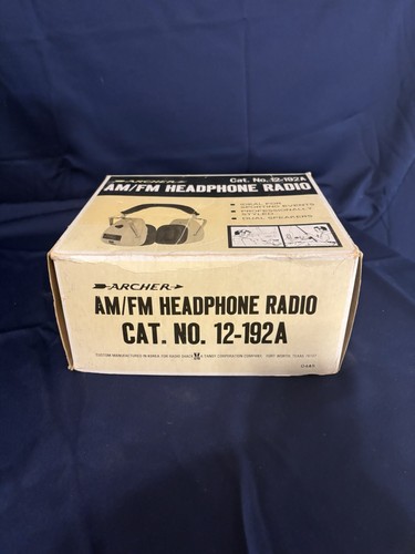 Radio epoca con cuffie - d'epoca,