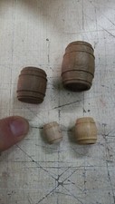 4 botti vino legno MINIATURA