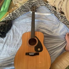 Acoustic Guitar Yamaha FG-401