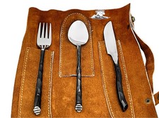 SET POSATE FORGIATO CAMPEGGIO CON CUSTODIA COLTELLO CUCCHIAIO FORCHETTA BBQ
