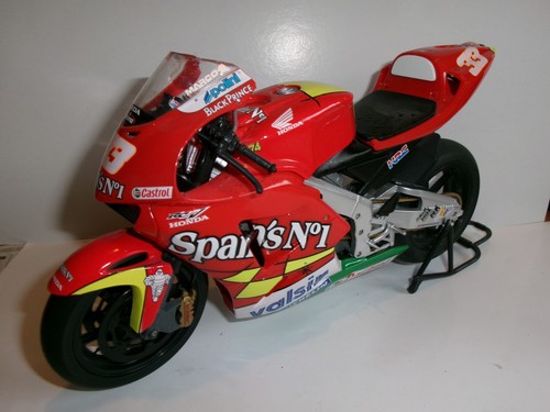 Marco melandri honda - #33,