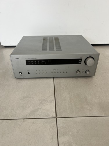 Ricevitore arcam con suono - con,