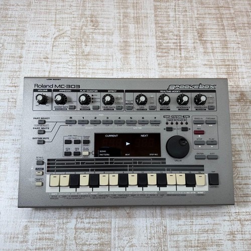 Roland 303 groovebox - roland, drum