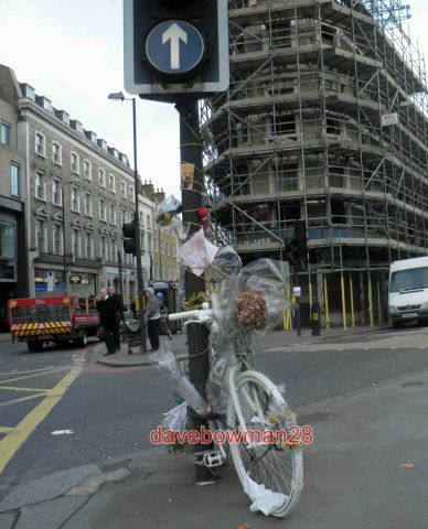 Photo ghost bike - photo,