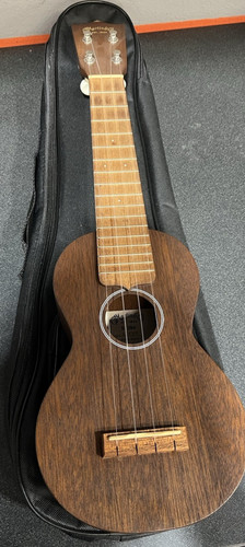 Ukulele soprano mogano - ukulele, in